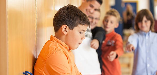 nino-acosado-escuela-bullying-p